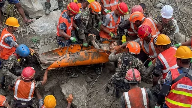 नेपाल में विनाशकारी बाढ़ के 9 दिन बाद चमत्कार, हाइड्रोपावर प्रोजेक्ट की सुरंग से जिंदा निकाले गए दो मजदूर