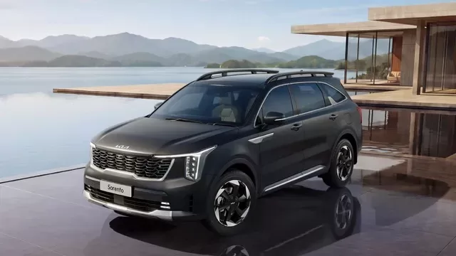 कुछ देर में लॉन्च होगी Kia Sorento, Toyota से MG की एसयूवी से होगा मुकाबला