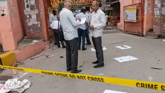 दिल्ली के मयूर विहार में युवक की चाकू घोंपकर हत्या, बीच-बचाव करने आए सिक्योरिटी गार्ड पर भी हमला